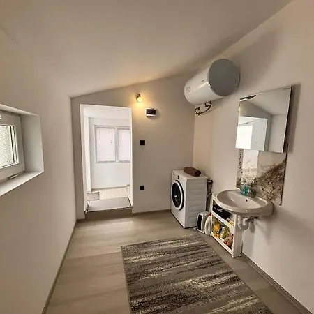 Nice House Near City Center Of Ρούσε Εξωτερικό φωτογραφία